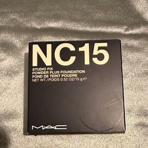 MAC Studio Fix Powder Plus Foundation NC15